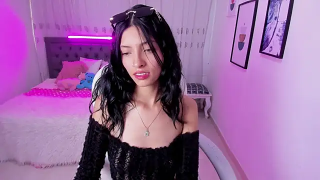 Mia Clay1 online show from 11.11.25