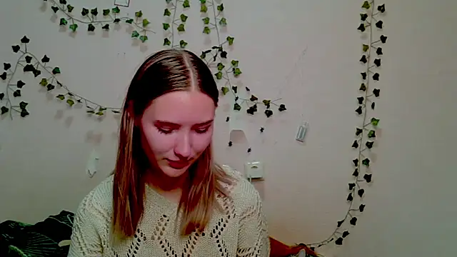  kikiclark   online show from 11.15.25