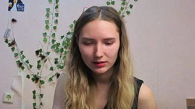  kikiclark   online show from 03.12.26