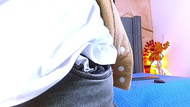 Snapshot of Luke_Carter chatting on 02.17.26 Luke Carter online show from 02.17.26