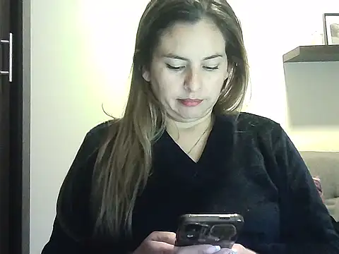 Valery  Rouse  online show from 04.16.26