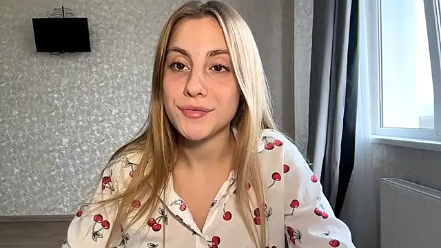 Snapshot of DreamyOlivia chatting on 11.01.25 DreamyOlivia online show from 11.01.25