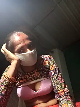 Snapshot of Hot-honi chatting on 09.26.25 Hot-honi online show from 09.26.25