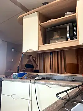 kate chaud online show from 12.17.25