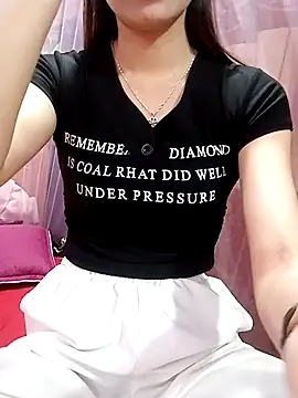 CherryBeii online show from 10.29.25