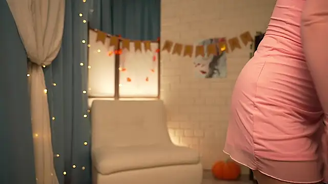 Ruminelle online show from 12.19.25