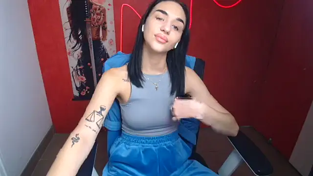 Snapshot of Bella_Night4 chatting on 11.03.25 Bella Night4 online show from 11.03.25