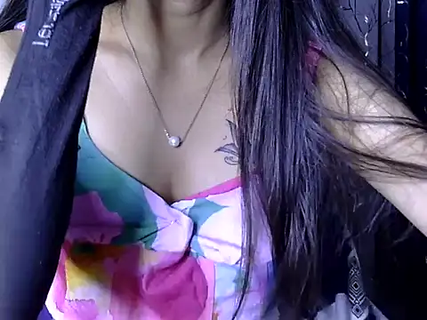 Riva arora01 online show from 12.02.25