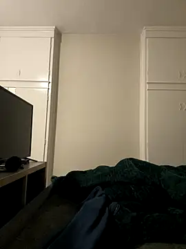 Snapshot of CheekyChelseaX chatting on 12.04.25 CheekyChelseaX online show from 12.04.25