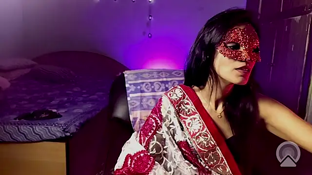 royeoy22 online show from 10.10.25