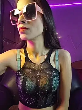 royeoy22 online show from 04.04.26