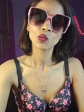 royeoy22 online show from 05.18.26