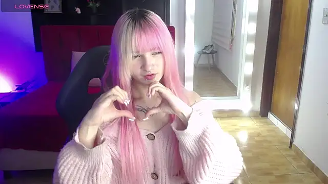 Snapshot of _Charlotte_Collins_ chatting on 06.12.26 Charlotte Collins online show from 06.12.26