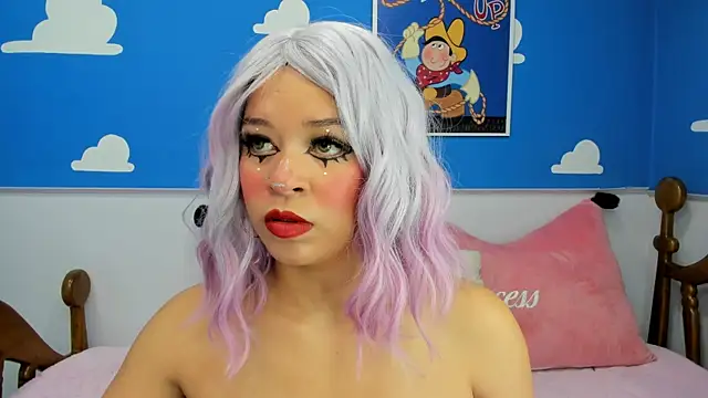 miss  evolet online show from 10.28.25