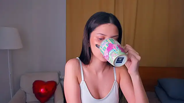 JoCauterucci online show from 02.13.26