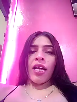 SaraBust online show from 09.24.25