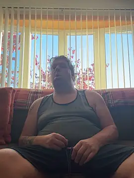 Stephanie1984 online show from 10.25.25