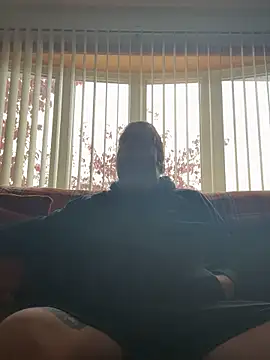 Stephanie1984 online show from 10.29.25