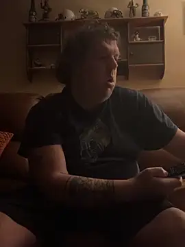 Snapshot of Stephanie1984 chatting on 04.10.26 Stephanie1984 online show from 04.10.26