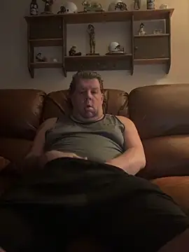 Snapshot of Stephanie1984 chatting on 04.15.26 Stephanie1984 online show from 04.15.26