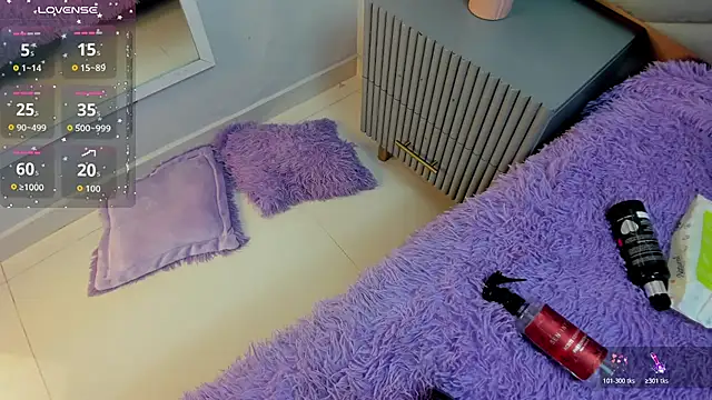 Mia Valentine  online show from 02.10.26