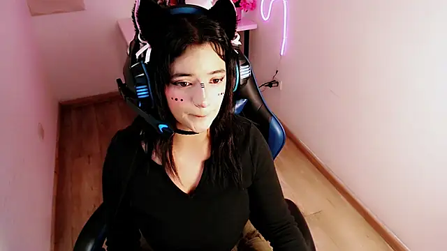 Lunyhose online show from 04.07.26