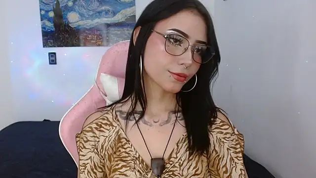 Snapshot of Melhoneymoon chatting on 09.14.25 Melhoneymoon online show from 09.14.25