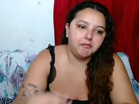 Snapshot of KeilyHall chatting on 09.22.25 KeilyHall online show from 09.22.25