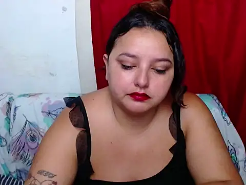 Snapshot of KeilyHall chatting on 09.23.25 KeilyHall online show from 09.23.25