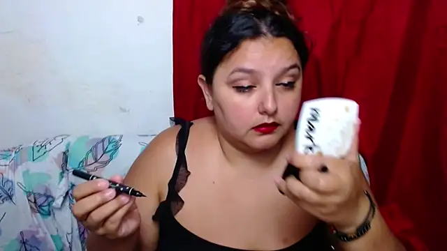 Snapshot of KeilyHall chatting on 09.28.25 KeilyHall online show from 09.28.25