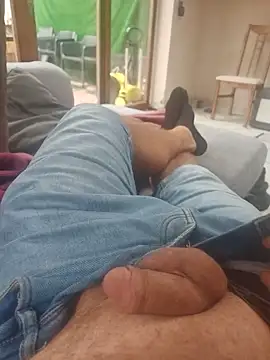 Snapshot of stunning_stallion chatting on 09.09.25 stunning stallion online show from 09.09.25