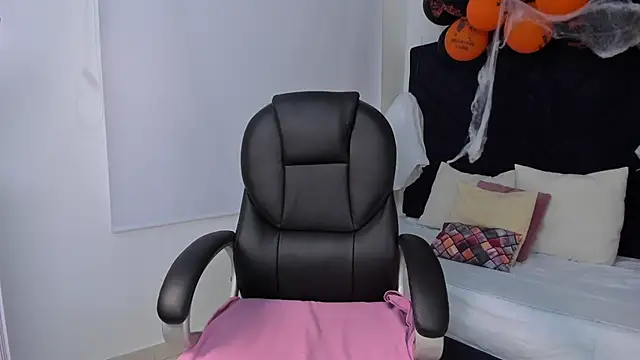 kate lua online show from 10.20.25