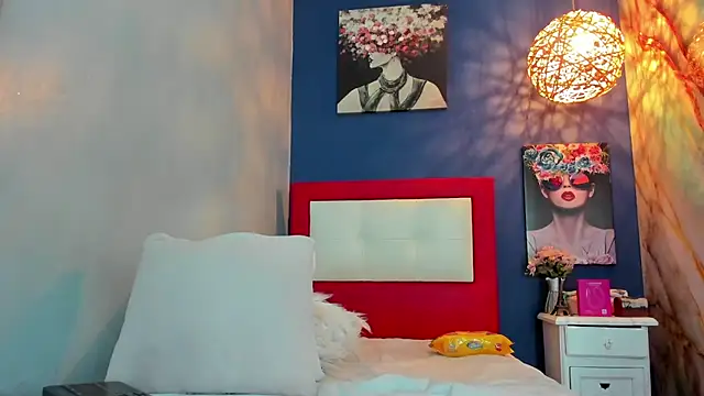 Snapshot of Skarlett_hot_ chatting on 11.21.25 Skarlett hot online show from 11.21.25