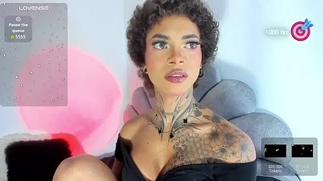 Snapshot of michell_danna chatting on 12.03.25 michell danna online show from 12.03.25