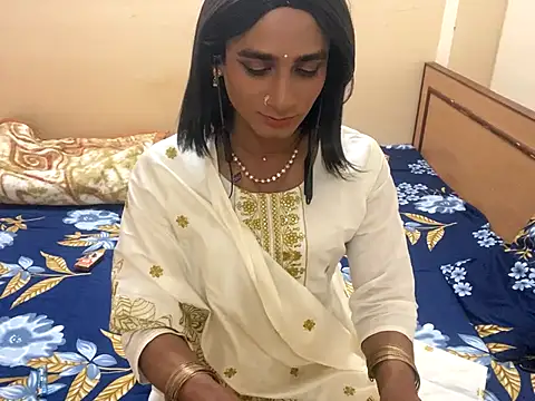 Snapshot of LuvLayla chatting on 01.08.26 LuvLayla online show from 01.08.26