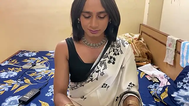 Snapshot of LuvLayla chatting on 01.13.26 LuvLayla online show from 01.13.26