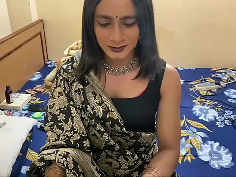 Snapshot of LuvLayla chatting on 02.23.26 LuvLayla online show from 02.23.26