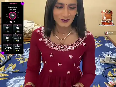 LuvLayla online show from 04.12.26