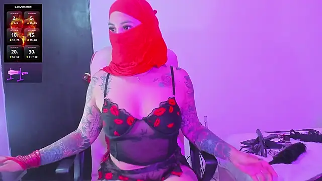 Nayla-Mouna online show from 02.20.26