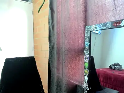 Snapshot of electra202 chatting on 11.05.25 electra202 online show from 11.05.25