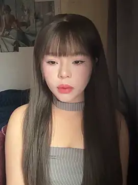 SarahBeii online show from 11.14.25