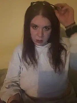 Snapshot of adventuresinsky chatting on 02.14.26 adventuresinsky online show from 02.14.26