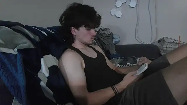 Snapshot of conradical18 chatting on 09.16.25 conradical18 online show from 09.16.25