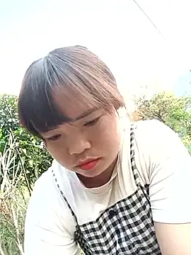 Snapshot of AnHa19 chatting on 04.24.26 AnHa19 online show from 04.24.26