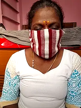 umashreetamil online show from 12.18.25