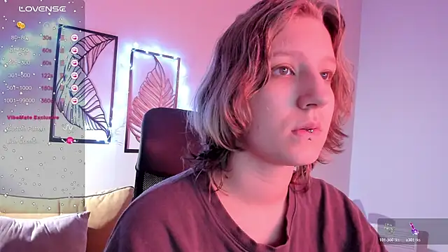 Hailey Foxy online show from 11.03.25