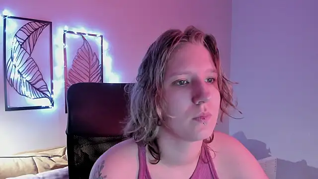 Hailey Foxy online show from 11.21.25