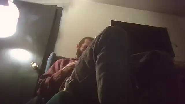 hungspundick1 online show from 11.18.25