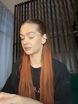 Snapshot of LittleFox___ chatting on 02.18.26 LittleFox online show from 02.18.26