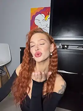 Snapshot of LittleFox___ chatting on 04.03.26 LittleFox online show from 04.03.26